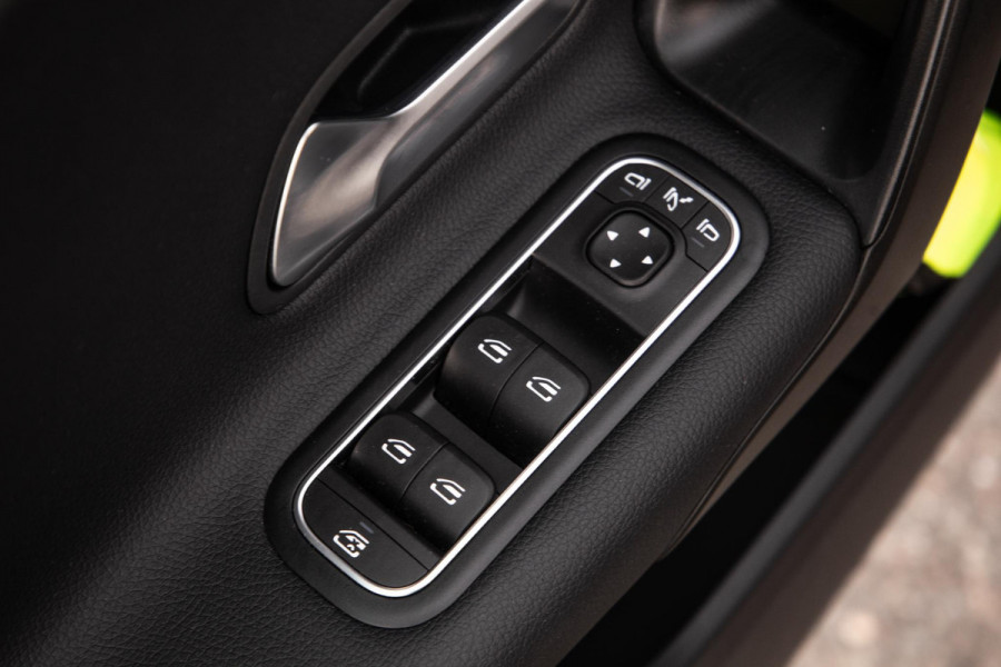 Mercedes-Benz A-Klasse 250 e Business Line AUTOMAAT / LEDER / CRUISE CONTROLE / CAMERA / CARPLAY