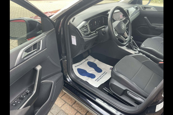 Volkswagen Taigo 1.0 TSI R-Line Business 'Ruby Red' / stoelverwarming / CarPlay