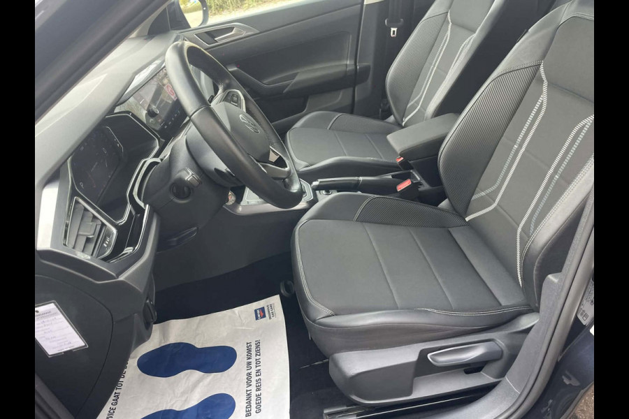 Volkswagen Taigo 1.0 TSI R-Line Business 'Ruby Red' / stoelverwarming / CarPlay