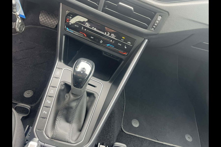 Volkswagen Taigo 1.0 TSI R-Line Business 'Ruby Red' / stoelverwarming / CarPlay