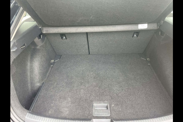 Volkswagen Taigo 1.0 TSI R-Line Business 'Ruby Red' / stoelverwarming / CarPlay