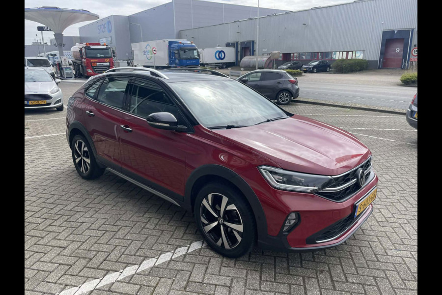 Volkswagen Taigo 1.0 TSI R-Line Business 'Ruby Red' / stoelverwarming / CarPlay