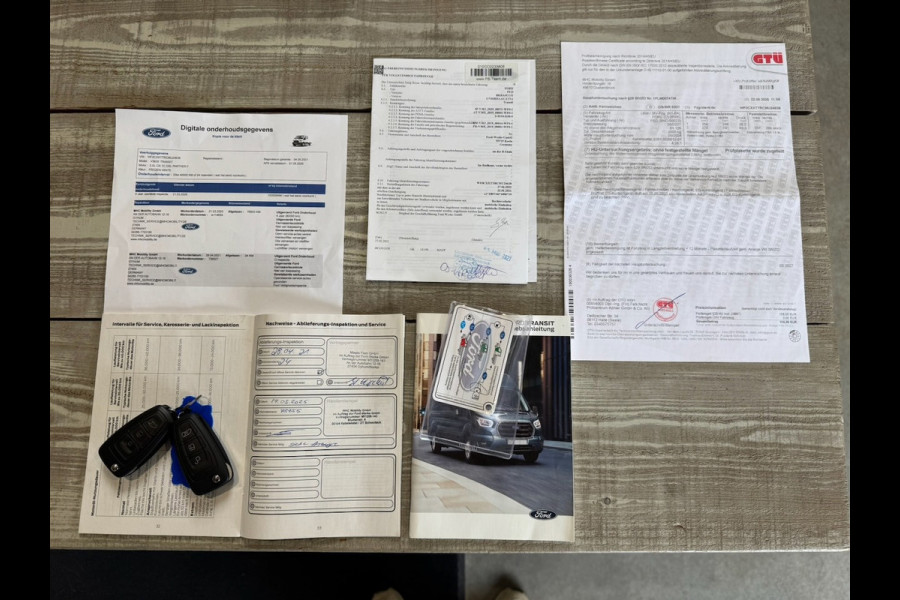 Ford Transit 350 2.0 TDCI L2H1 DC Trend 4WD | Open laadbak | Bluetooth | Kunstleder | 7-pers | Cruise| Radio | Airco | AWD 4x4