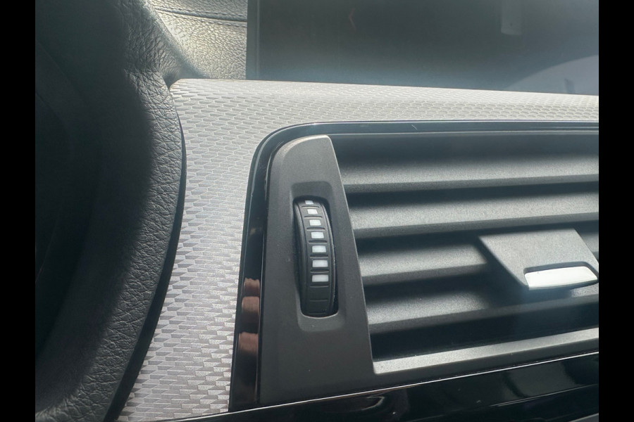 BMW 3 Serie Touring 318i M Sport Edition STOELVERW.|CAMERA