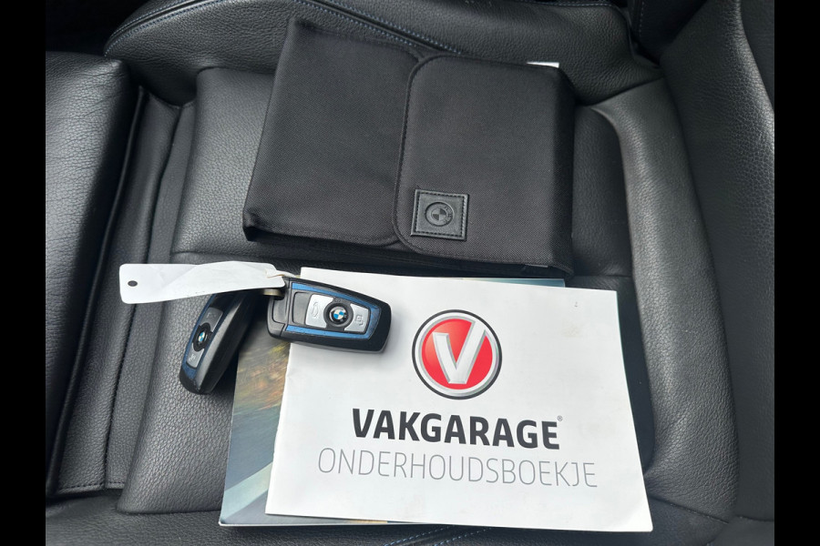 BMW 3 Serie Touring 318i M Sport Edition STOELVERW.|CAMERA