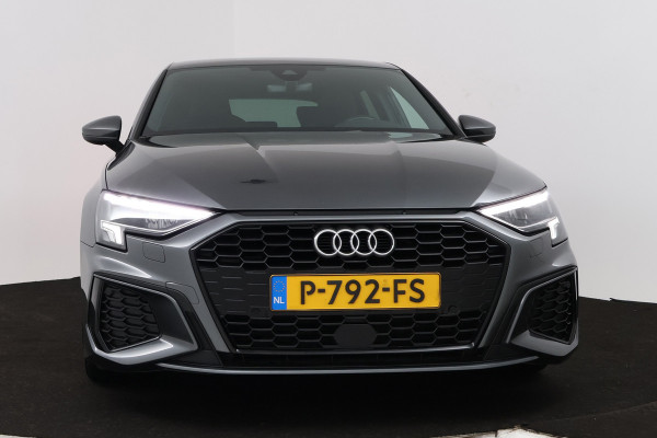 Audi A3 Sportback 30 TFSI S edition (DIGITALE COCKPIT, CRUISE CONTROL ADAPTIEF, NAVIGATIE, PARKEERSENSOREN)