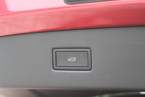 Ford Capri Premium Extended Range RWD 77 kWh | Panoramadak | 360 graden camera | Head up Display