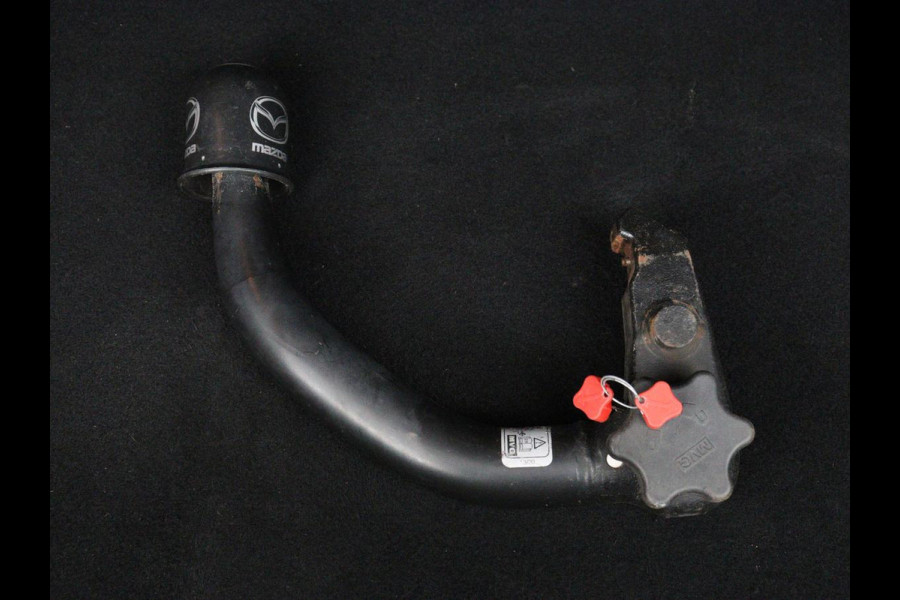 Mazda 3 2.0 e-SkyActiv-X M Hybrid 180 Luxury | Leder | Head-Up | Stoelverwarming | Trekhaak | Bose Sound | Camera | Carplay | Memory | Adaptive cruise | Navigatie | Full LED | Stuurverwarming | Keyless