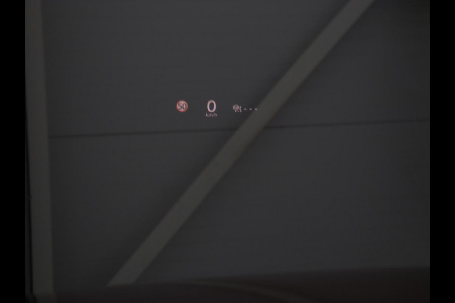 Mazda 3 2.0 e-SkyActiv-X M Hybrid 180 Luxury | Leder | Head-Up | Stoelverwarming | Trekhaak | Bose Sound | Camera | Carplay | Memory | Adaptive cruise | Navigatie | Full LED | Stuurverwarming | Keyless