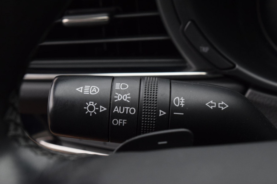 Mazda CX-30 2.0 e-SkyActiv-X M Hybrid Luxury