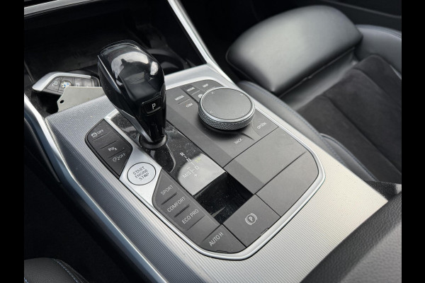 BMW 3 Serie Touring 320i High Executive M-Sport | Panoramadak | Camera | Head-Up Display | DAB | Stoelverwarming | Elektrische Achterklep |