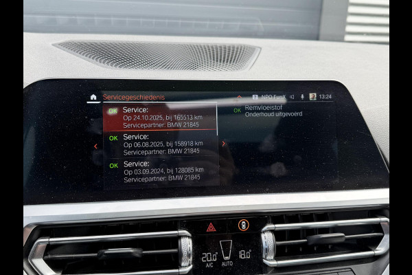 BMW 3 Serie Touring 320i High Executive M-Sport | Panoramadak | Camera | Head-Up Display | DAB | Stoelverwarming | Elektrische Achterklep |