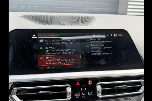 BMW 3 Serie Touring 320i High Executive M-Sport | Panoramadak | Camera | Head-Up Display | DAB | Stoelverwarming | Elektrische Achterklep |