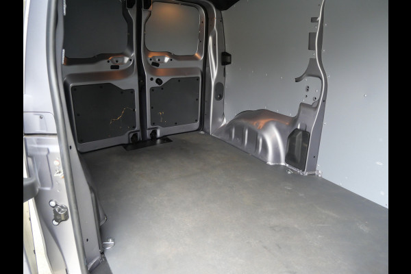 Peugeot e-Expert PREMIUM 75 kWh | LANG | CARPLAY | CRUISE | AIRCO | APK 02-2027!!