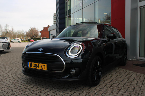 MINI Clubman 1.5 136PK AUTOMAAT COOPER RICHMOND PARK EDITION | PANORAMISCH SCHUIF/KANTEL DAK | FULL LEDEREN BEKLEDING "CHESTER MALT BROWN" | ACHTERUITRIJ CAMERA | PARKEERSENSOREN ACHTER | FULL LED KOPLAMPEN | DRAADLOZE APPLE CARPLAY/ANDROID AUTO | NAVIGATIE | STOEL/STUUR VERWARMING | 18" LICHTMETALEN VELGEN "BLACK STAR SPOKE" | "UNION JACK" ACHTERLICHTEN | COMFORT ACCESS TOEGANG |