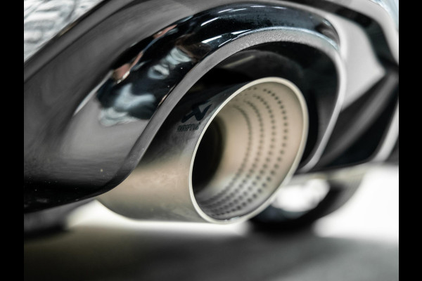 Volkswagen Golf 2.0 TSI GTI Clubsport | Akrapovic | Head-Up | Stuurverwarming | Pano |