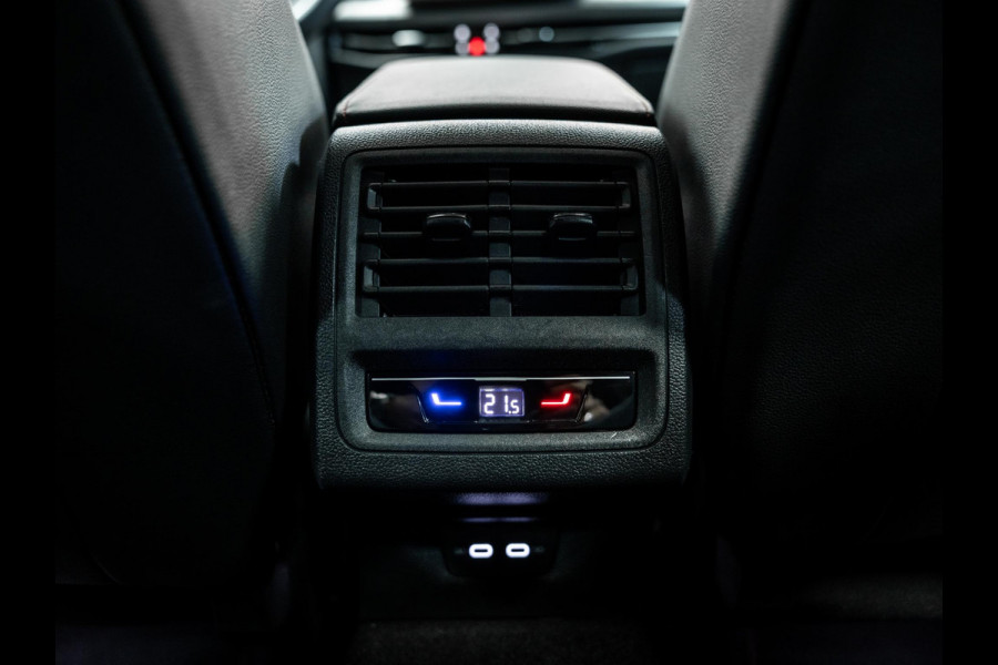 Volkswagen Golf 2.0 TSI GTI Clubsport | Akrapovic | Head-Up | Stuurverwarming | Pano |