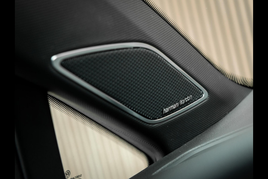 Volkswagen Golf 2.0 TSI GTI Clubsport | Akrapovic | Head-Up | Stuurverwarming | Pano |