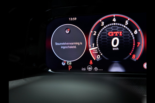 Volkswagen Golf 2.0 TSI GTI Clubsport | Akrapovic | Head-Up | Stuurverwarming | Pano |