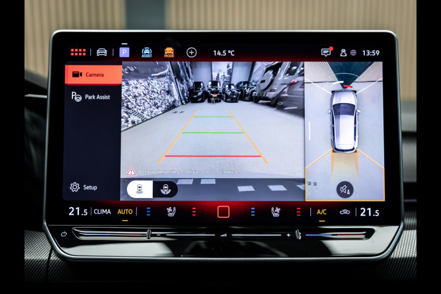 Volkswagen Golf 2.0 TSI GTI Clubsport | Akrapovic | Head-Up | Stuurverwarming | Pano |