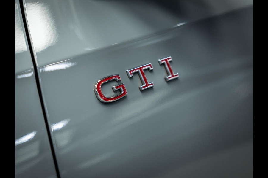 Volkswagen Golf 2.0 TSI GTI Clubsport | Akrapovic | Head-Up | Stuurverwarming | Pano |