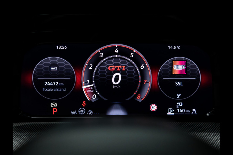 Volkswagen Golf 2.0 TSI GTI Clubsport | Akrapovic | Head-Up | Stuurverwarming | Pano |