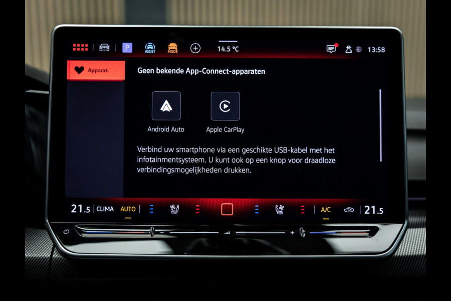 Volkswagen Golf 2.0 TSI GTI Clubsport | Akrapovic | Head-Up | Stuurverwarming | Pano |