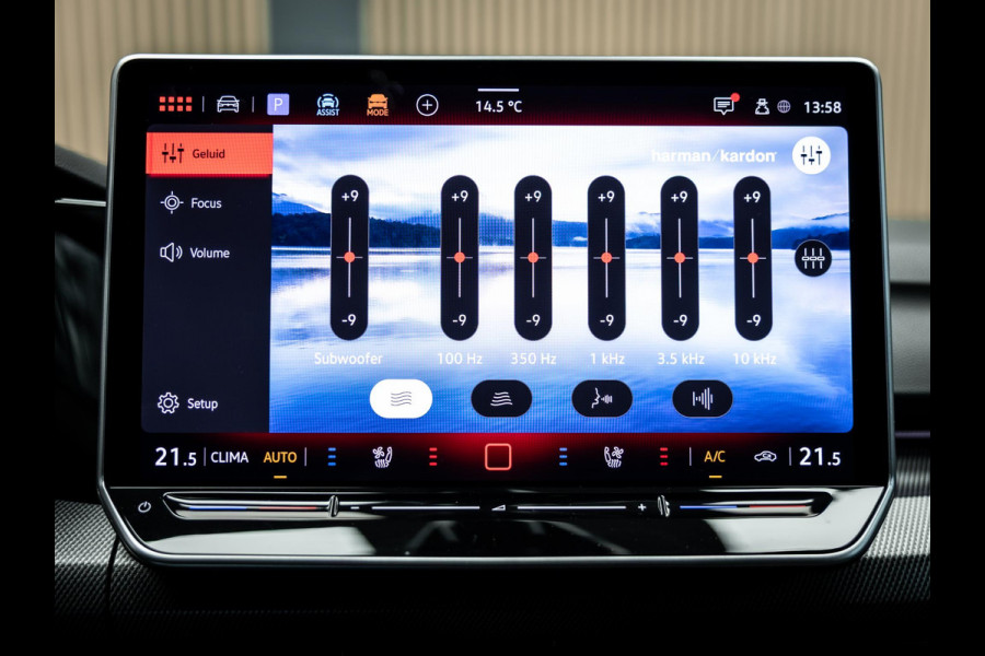 Volkswagen Golf 2.0 TSI GTI Clubsport | Akrapovic | Head-Up | Stuurverwarming | Pano |