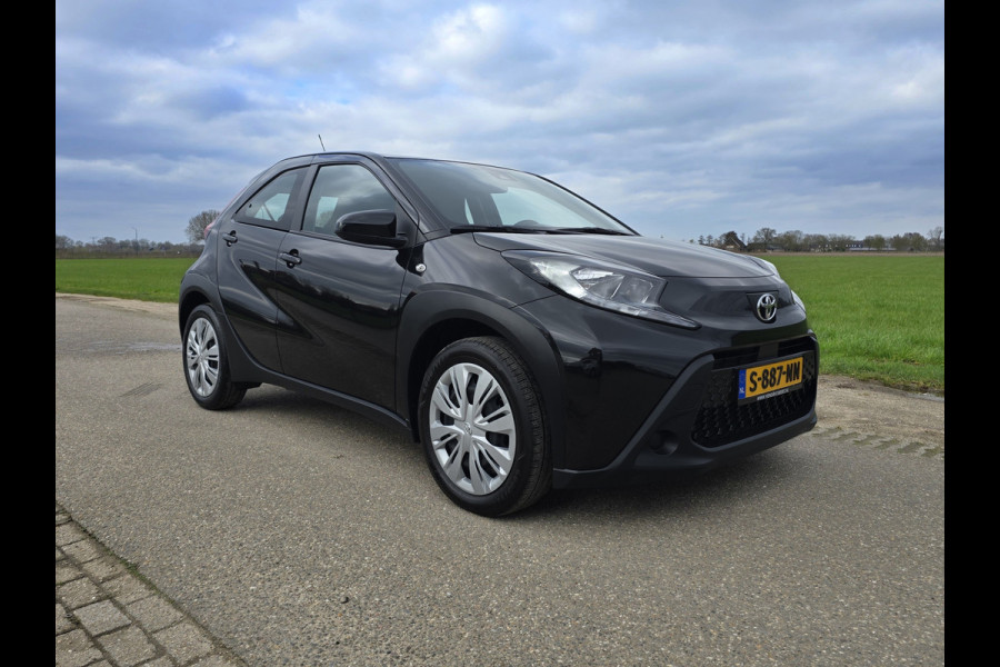 Toyota Aygo X 1.0 VVT-i MT Play - 74 Pk - Euro 6 - ParkeerCamera