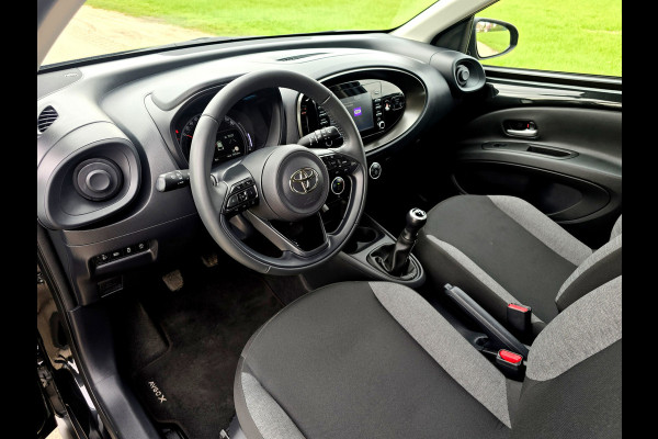 Toyota Aygo X 1.0 VVT-i MT Play - 74 Pk - Euro 6 - ParkeerCamera