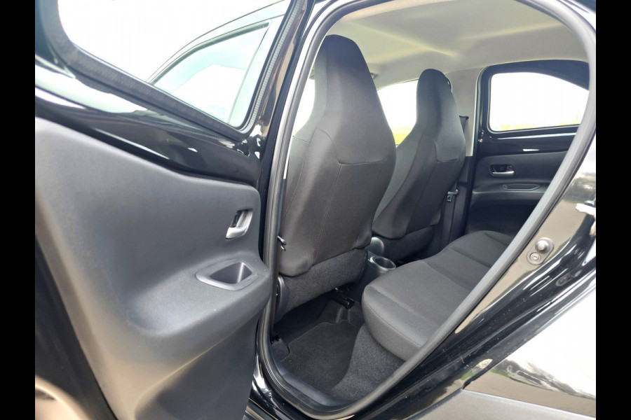Toyota Aygo X 1.0 VVT-i MT Play - 74 Pk - Euro 6 - ParkeerCamera