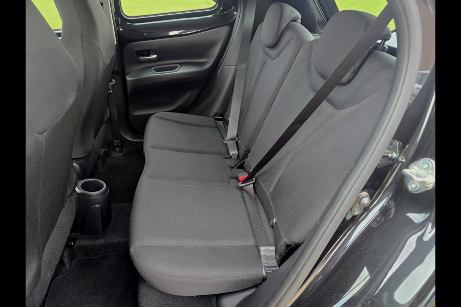 Toyota Aygo X 1.0 VVT-i MT Play - 74 Pk - Euro 6 - ParkeerCamera