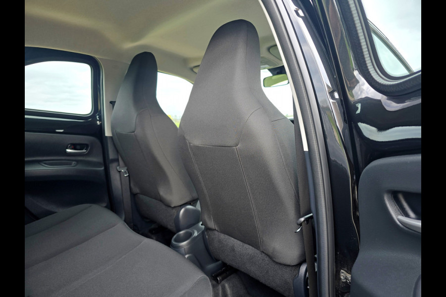 Toyota Aygo X 1.0 VVT-i MT Play - 74 Pk - Euro 6 - ParkeerCamera