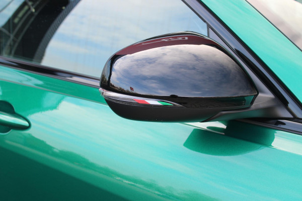 Alfa Romeo Tonale 1.5T Hybrid 160PK VELOCE | AFNEEMBARE TREKHAAK | PREMIUM PACK: LEDEREN BEKLEDING/GEVENTILEERDE VOORSTOELEN/4-VOUDIG ELEKTRISCH VERSTELBARE LENDESTEUN VOORSTOELEN/ELEKTRISCH BEDIENBARE VOORSTOELEN/GEHEUGEN OP DE BESTUUDERSSTOEL/HOOGGLANS ZWARTE RAAMOMLIJSTING/AMBIENT LIGHTING | TECHNOLOGY PACK: PARKEERWAARSCHUWING VOOR EN ACHTER/360° CAMERA/AUTOMATISCH INPARKEREN/ AUTONOMOUS DRIVING LEVEL 2: ADAPTIVE CRUISE CONTROL/LANE CENTERING ASSIST/TRAFFIC JAM ASSIST DODEHOEK DETECTIE AUTOMATISCH DIMMENDE BUITENSPIEGELS ELEKTRISCH BEDIENBARE ACHTERKLEP | WINTERPACK: STOELVERWARMING