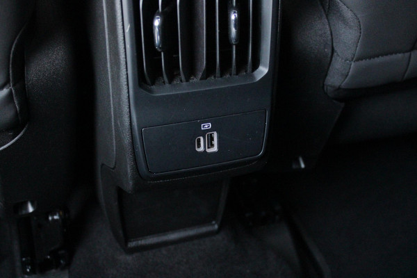 Alfa Romeo Tonale 1.5T Hybrid 160PK VELOCE | AFNEEMBARE TREKHAAK | PREMIUM PACK: LEDEREN BEKLEDING/GEVENTILEERDE VOORSTOELEN/4-VOUDIG ELEKTRISCH VERSTELBARE LENDESTEUN VOORSTOELEN/ELEKTRISCH BEDIENBARE VOORSTOELEN/GEHEUGEN OP DE BESTUUDERSSTOEL/HOOGGLANS ZWARTE RAAMOMLIJSTING/AMBIENT LIGHTING | TECHNOLOGY PACK: PARKEERWAARSCHUWING VOOR EN ACHTER/360° CAMERA/AUTOMATISCH INPARKEREN/ AUTONOMOUS DRIVING LEVEL 2: ADAPTIVE CRUISE CONTROL/LANE CENTERING ASSIST/TRAFFIC JAM ASSIST DODEHOEK DETECTIE AUTOMATISCH DIMMENDE BUITENSPIEGELS ELEKTRISCH BEDIENBARE ACHTERKLEP | WINTERPACK: STOELVERWARMING