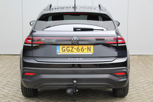 Volkswagen Taigo 1.0-96pk TSI Edition. Zeer nette en luxe hoogzitter, slechts 33.500km ! Airco, cruise cntrl adaptief, camera, pdc achter, trekhaak, LED verlichting, Apple Carplay/Android auto, bluetooth telefoonvoorb., digitaal dashboard etc.