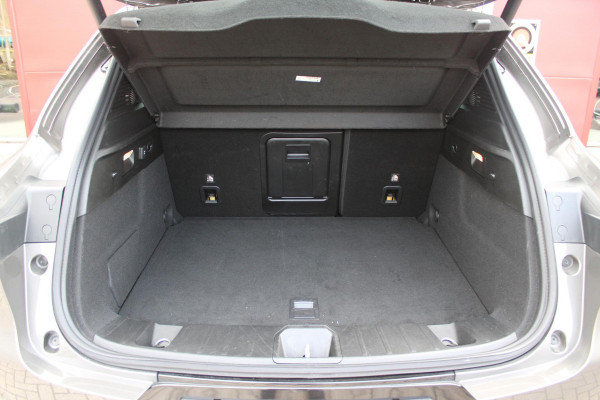 Alfa Romeo Tonale 1.5T Hybrid 160PK VELOCE | PREMIUM PACK: LEDEREN BEKLEDING/GEVENTILEERDE VOORSTOELEN/4-VOUDIG ELEKTRISCH VERSTELBARE LENDESTEUN VOORSTOELEN/HOOGGLANS ZWARTE RAAMOMLIJSTING/AMBIENT LIGHTING | TECHNOLOGY PACK: PARKEERWAARSCHUWING VOOR EN ACHTER/360° CAMERA/AUTOMATISCH INPARKEREN/ AUTONOMOUS DRIVING LEVEL 2: ADAPTIVE CRUISE CONTROL/LANE CENTERING ASSIST/TRAFFIC JAM ASSIST DODEHOEK DETECTIE AUTOMATISCH DIMMENDE BUITENSPIEGELS ELEKTRISCH BEDIENBARE ACHTERKLEP | WINTERPACK: STOELVERWARMING VOOR/STUURVERWARMING/VERWARMBARE RUITENSPROEIERS | 19" LICHTMETALEN VELGEN  | DRAADLOZ