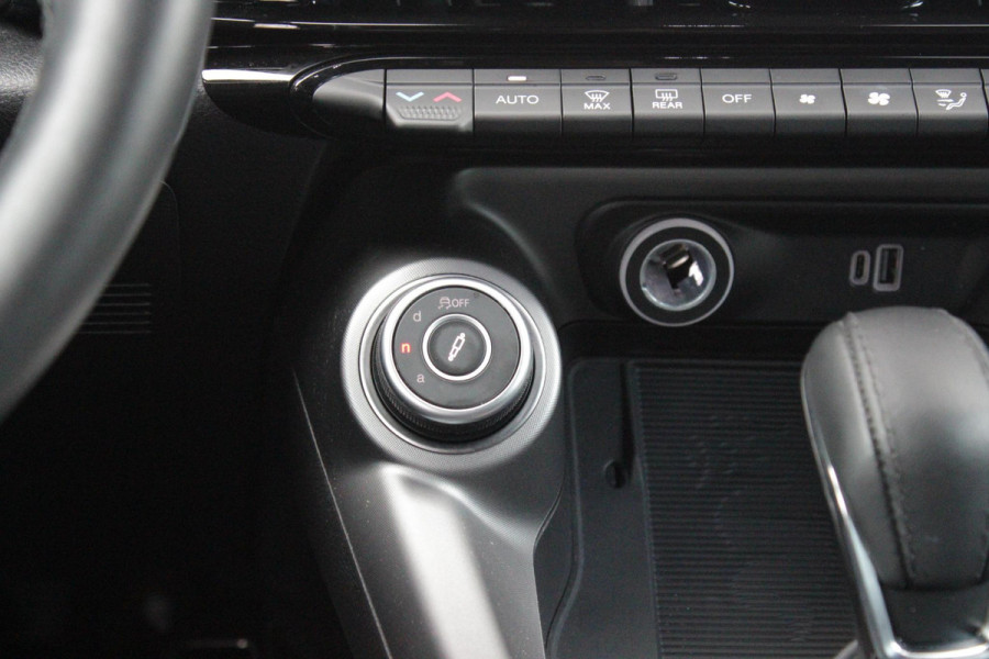 Alfa Romeo Tonale 1.5T Hybrid 160PK VELOCE | PREMIUM PACK: LEDEREN BEKLEDING/GEVENTILEERDE VOORSTOELEN/4-VOUDIG ELEKTRISCH VERSTELBARE LENDESTEUN VOORSTOELEN/HOOGGLANS ZWARTE RAAMOMLIJSTING/AMBIENT LIGHTING | TECHNOLOGY PACK: PARKEERWAARSCHUWING VOOR EN ACHTER/360° CAMERA/AUTOMATISCH INPARKEREN/ AUTONOMOUS DRIVING LEVEL 2: ADAPTIVE CRUISE CONTROL/LANE CENTERING ASSIST/TRAFFIC JAM ASSIST DODEHOEK DETECTIE AUTOMATISCH DIMMENDE BUITENSPIEGELS ELEKTRISCH BEDIENBARE ACHTERKLEP | WINTERPACK: STOELVERWARMING VOOR/STUURVERWARMING/VERWARMBARE RUITENSPROEIERS | 19" LICHTMETALEN VELGEN  | DRAADLOZ