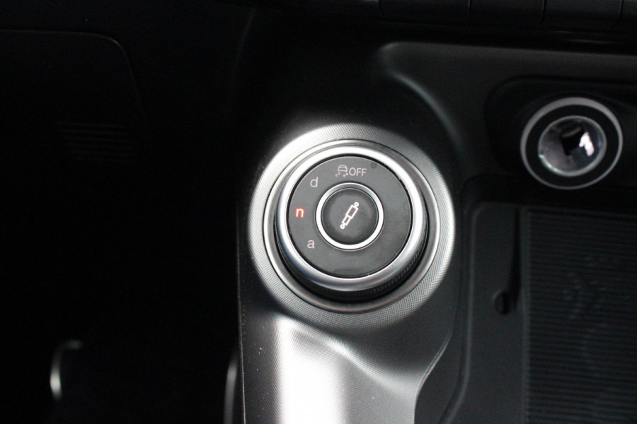 Alfa Romeo Tonale 1.5T Hybrid 160PK VELOCE | PREMIUM PACK: LEDEREN BEKLEDING/GEVENTILEERDE VOORSTOELEN/4-VOUDIG ELEKTRISCH VERSTELBARE LENDESTEUN VOORSTOELEN/HOOGGLANS ZWARTE RAAMOMLIJSTING/AMBIENT LIGHTING | TECHNOLOGY PACK: PARKEERWAARSCHUWING VOOR EN ACHTER/360° CAMERA/AUTOMATISCH INPARKEREN/ AUTONOMOUS DRIVING LEVEL 2: ADAPTIVE CRUISE CONTROL/LANE CENTERING ASSIST/TRAFFIC JAM ASSIST DODEHOEK DETECTIE AUTOMATISCH DIMMENDE BUITENSPIEGELS ELEKTRISCH BEDIENBARE ACHTERKLEP | WINTERPACK: STOELVERWARMING VOOR/STUURVERWARMING/VERWARMBARE RUITENSPROEIERS | 19" LICHTMETALEN VELGEN  | DRAADLOZ