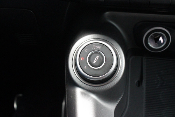 Alfa Romeo Tonale 1.5T Hybrid 160PK VELOCE | PREMIUM PACK: LEDEREN BEKLEDING/GEVENTILEERDE VOORSTOELEN/4-VOUDIG ELEKTRISCH VERSTELBARE LENDESTEUN VOORSTOELEN/HOOGGLANS ZWARTE RAAMOMLIJSTING/AMBIENT LIGHTING | TECHNOLOGY PACK: PARKEERWAARSCHUWING VOOR EN ACHTER/360° CAMERA/AUTOMATISCH INPARKEREN/ AUTONOMOUS DRIVING LEVEL 2: ADAPTIVE CRUISE CONTROL/LANE CENTERING ASSIST/TRAFFIC JAM ASSIST DODEHOEK DETECTIE AUTOMATISCH DIMMENDE BUITENSPIEGELS ELEKTRISCH BEDIENBARE ACHTERKLEP | WINTERPACK: STOELVERWARMING VOOR/STUURVERWARMING/VERWARMBARE RUITENSPROEIERS | 19" LICHTMETALEN VELGEN  | DRAADLOZ