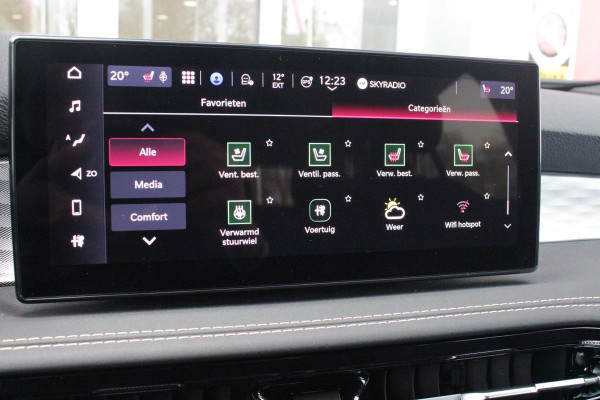 Alfa Romeo Tonale 1.5T Hybrid 160PK VELOCE | PREMIUM PACK: LEDEREN BEKLEDING/GEVENTILEERDE VOORSTOELEN/4-VOUDIG ELEKTRISCH VERSTELBARE LENDESTEUN VOORSTOELEN/HOOGGLANS ZWARTE RAAMOMLIJSTING/AMBIENT LIGHTING | TECHNOLOGY PACK: PARKEERWAARSCHUWING VOOR EN ACHTER/360° CAMERA/AUTOMATISCH INPARKEREN/ AUTONOMOUS DRIVING LEVEL 2: ADAPTIVE CRUISE CONTROL/LANE CENTERING ASSIST/TRAFFIC JAM ASSIST DODEHOEK DETECTIE AUTOMATISCH DIMMENDE BUITENSPIEGELS ELEKTRISCH BEDIENBARE ACHTERKLEP | WINTERPACK: STOELVERWARMING VOOR/STUURVERWARMING/VERWARMBARE RUITENSPROEIERS | 19" LICHTMETALEN VELGEN  | DRAADLOZ