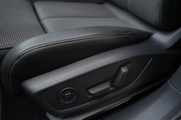 Audi Q4 e-tron 35 / 2x S-line/ Head-up Display/ Standkachel/ Adaptive Cruise Control/ Panoramadak/ 125KW (170PK)