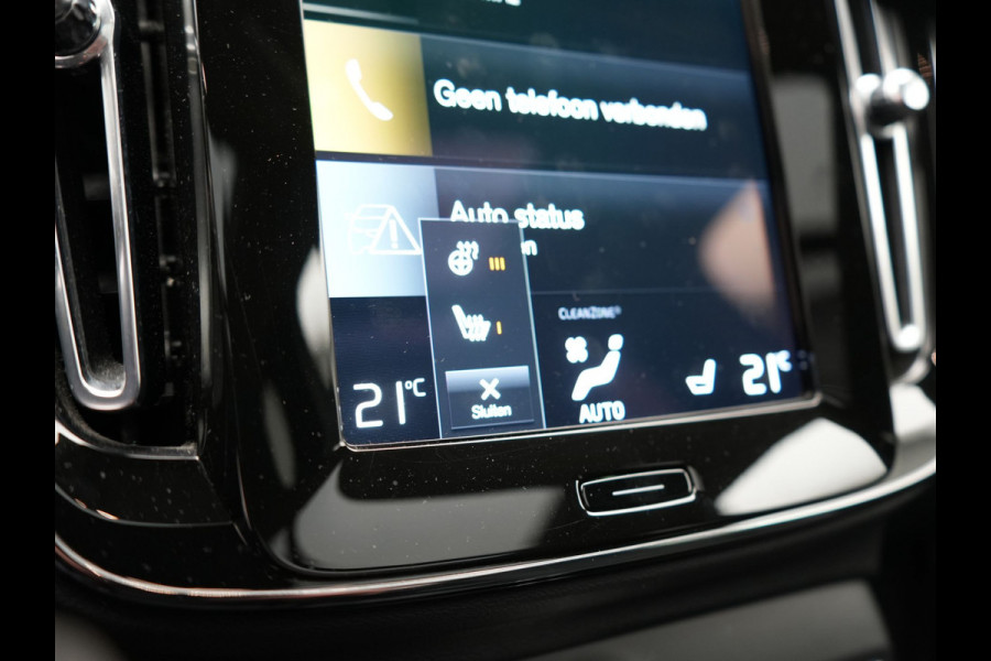 Volvo XC40 T4 Recharge Inscription PHEV 211pk Dealer O.H | Panodak | Camera | Keyless | 18"L.M | Apple Carplay | Stoelverwarming | El. Achterklep | Plug In Hybrid |