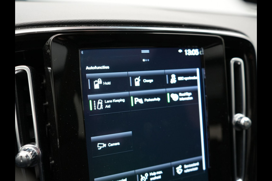 Volvo XC40 T4 Recharge Inscription PHEV 211pk Dealer O.H | Panodak | Camera | Keyless | 18"L.M | Apple Carplay | Stoelverwarming | El. Achterklep | Plug In Hybrid |