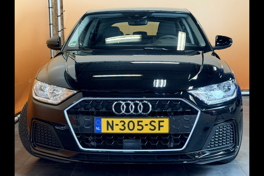 Audi A1 Sportback 25 TFSI epic lmw | stuurbediening