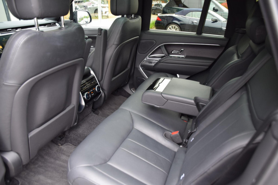 Land Rover Range Rover P460e SE PHEV