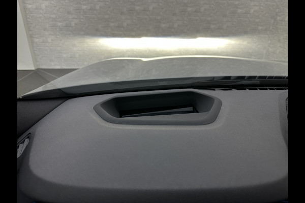 BMW 5 Serie 545e xDrive M-Sport | ACC | Head-Up | 19'' | Stuurverwarming | Sfeerverlichting | Carplay | Sportremmen | Getint Glas | Draadloos Laden | Sportstoelen | Live Cockpit Pro | LED |