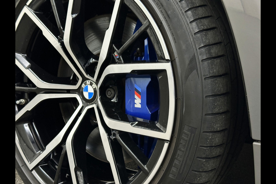 BMW 5 Serie 545e xDrive M-Sport | ACC | Head-Up | 19'' | Stuurverwarming | Sfeerverlichting | Carplay | Sportremmen | Getint Glas | Draadloos Laden | Sportstoelen | Live Cockpit Pro | LED |
