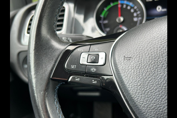 Volkswagen e-Golf E-DITION PDC AdaptiveCruise AllSeason