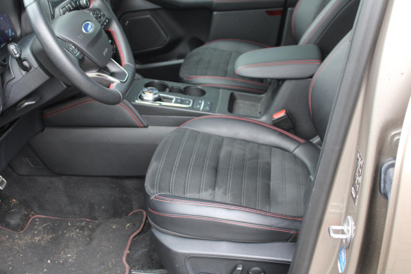 Ford Kuga 2.5 PHEV ST-Line X | Wegklapbare trekhaak | Adaptive cruise control | Winter Pack | Dodehoeksensoren | Head up Display | B&O Sound